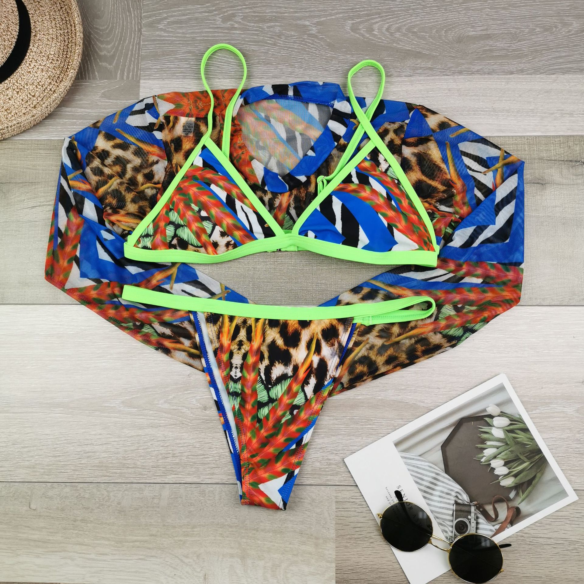 Three-piece bikini print
