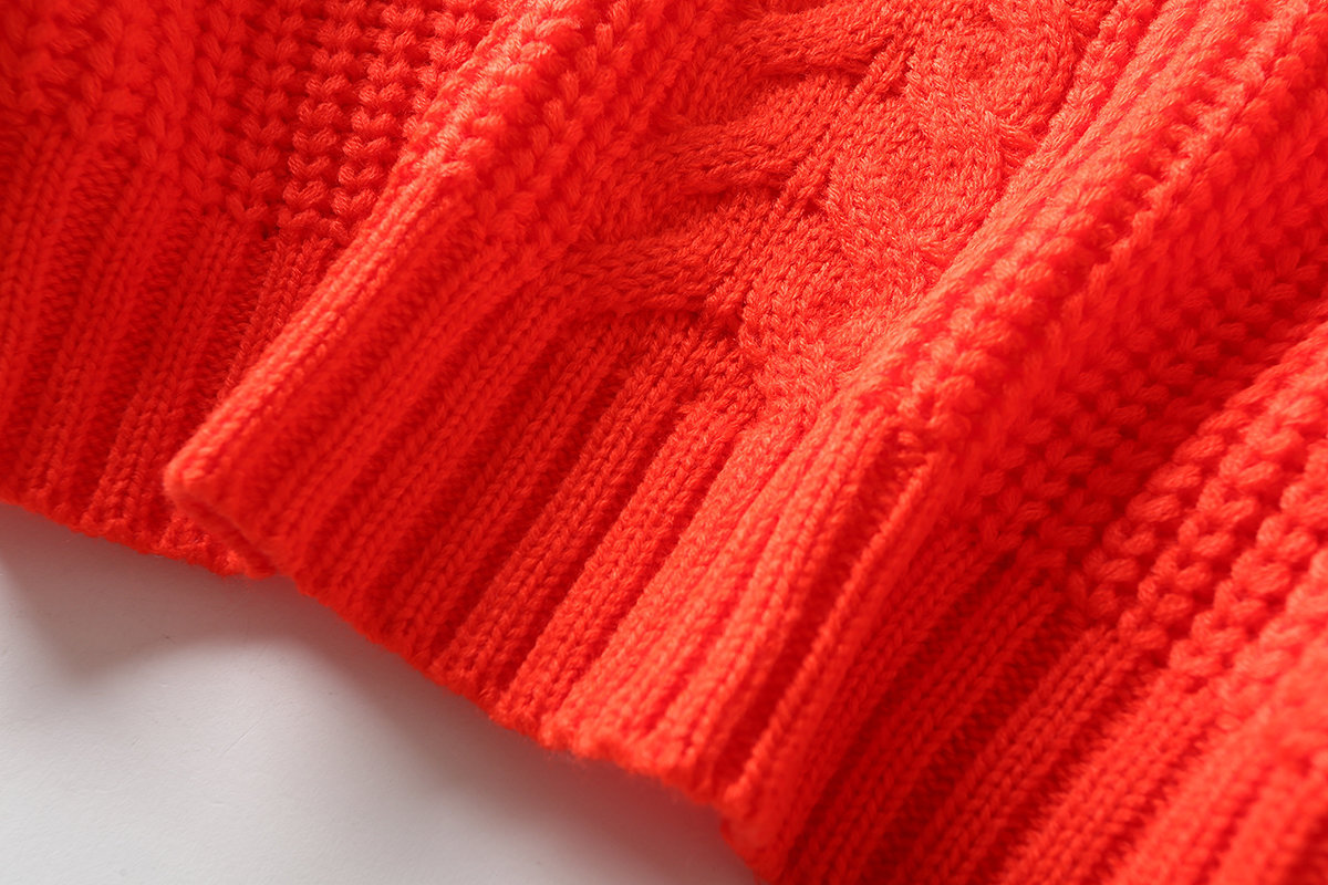 Women's lantern sleeve sweater