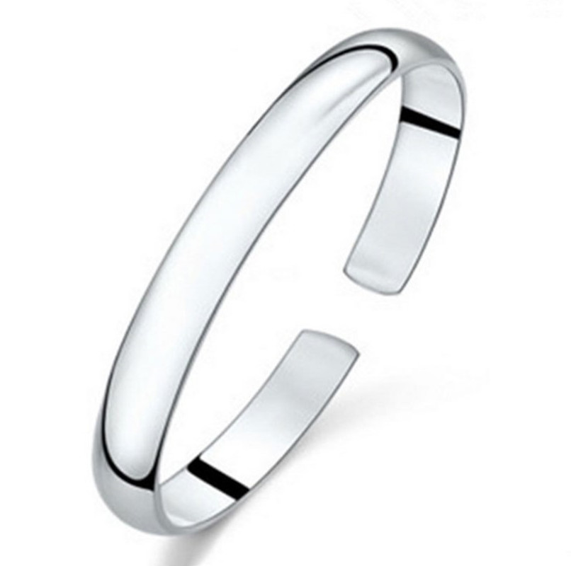 smooth chaise bracelet