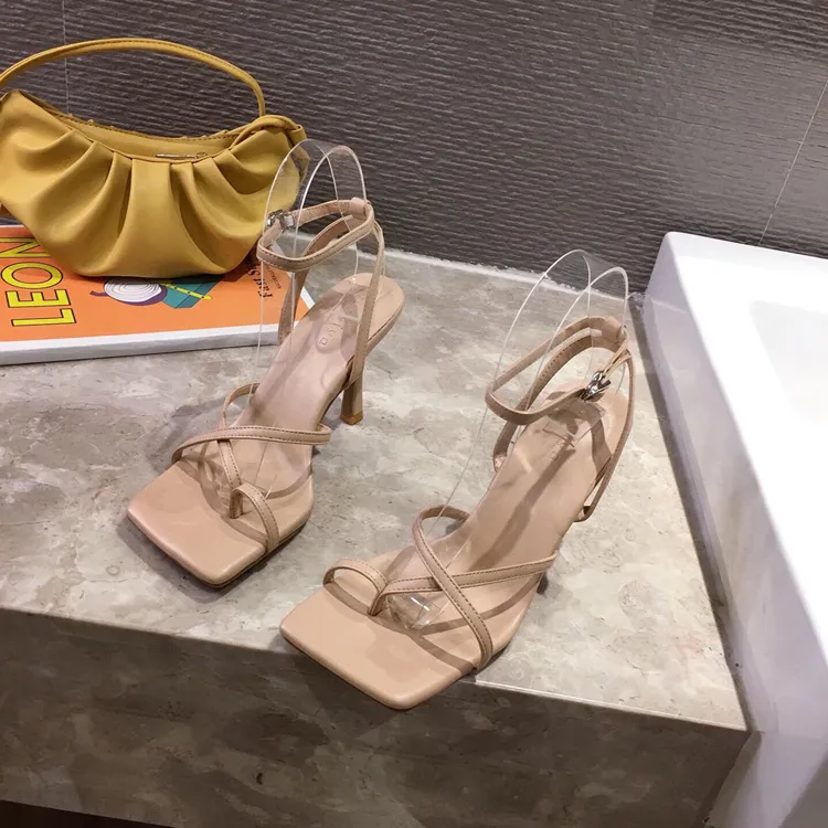 Wrist strap sandals - Khaki