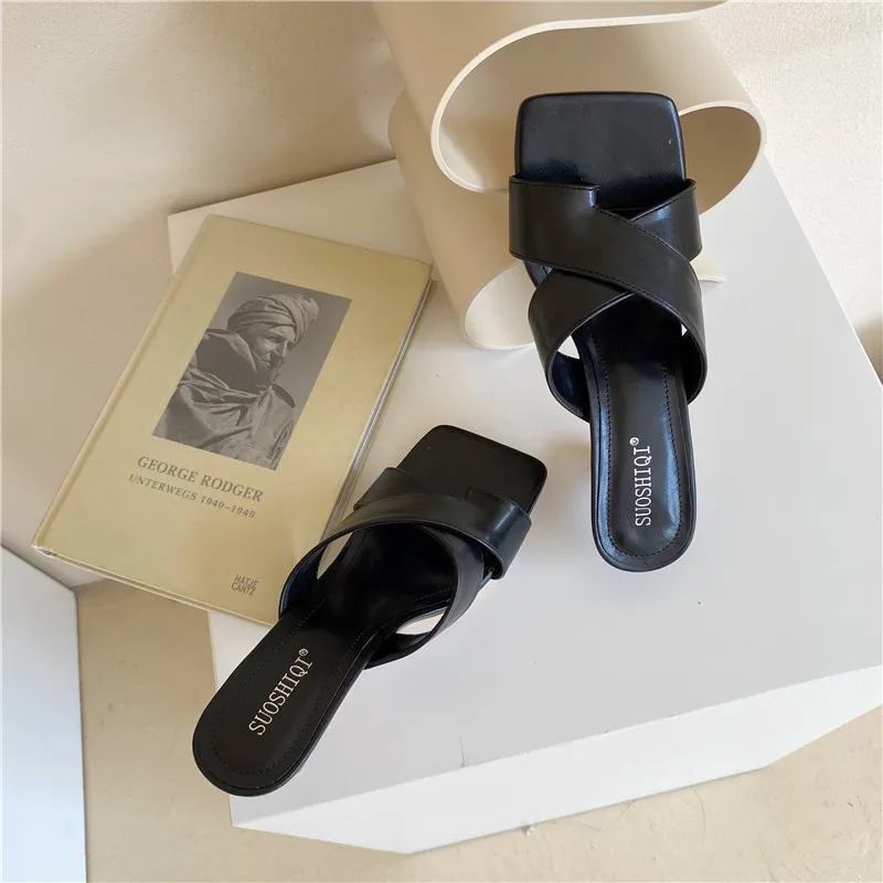 Stiletto toe set cross with beach loafer square head sandals for women - Black