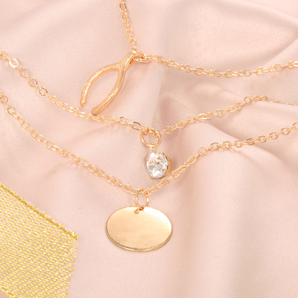 Rhinestone Round Pendant Necklace