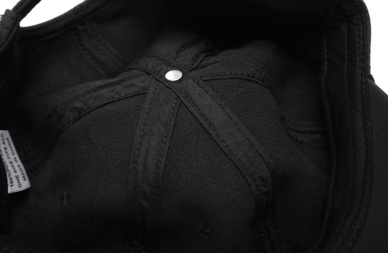 Solid color woolen baseball cap