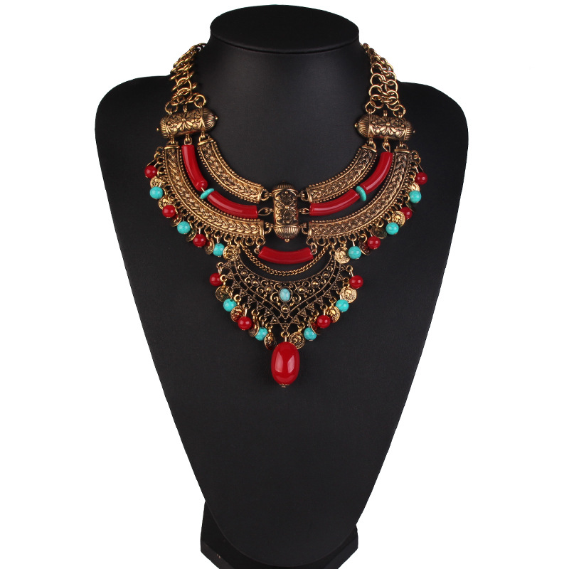 Fashion vintage pattern necklace