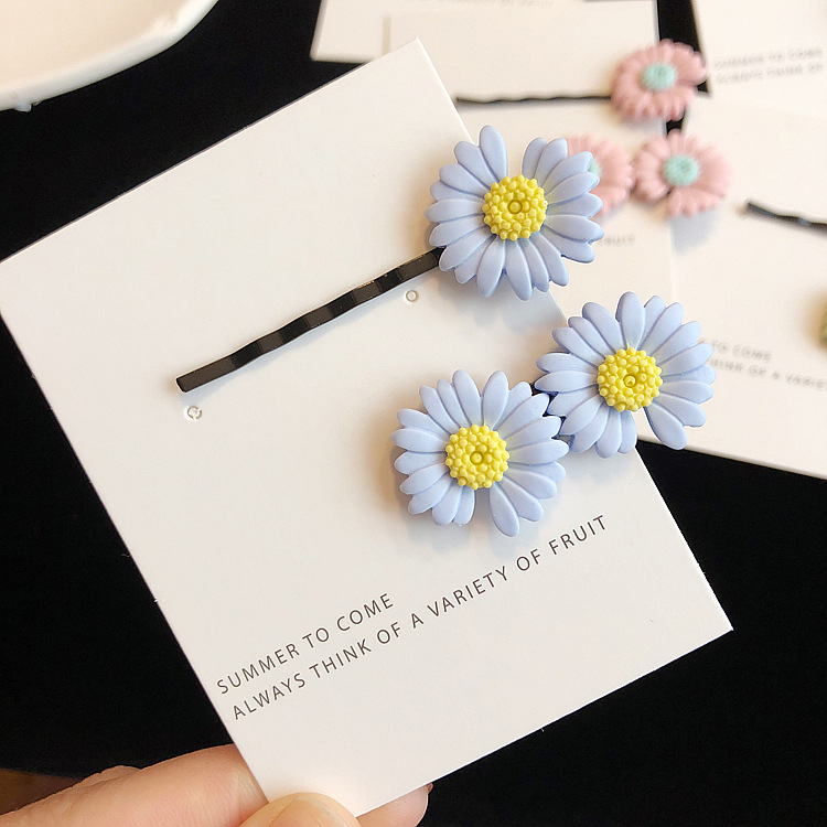 Daisy flower clip Blue - Shop at LoveMi