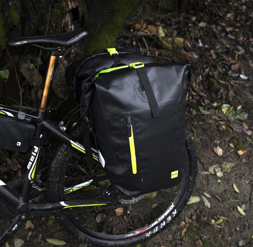 Fully waterproof shelves for bicycle packs