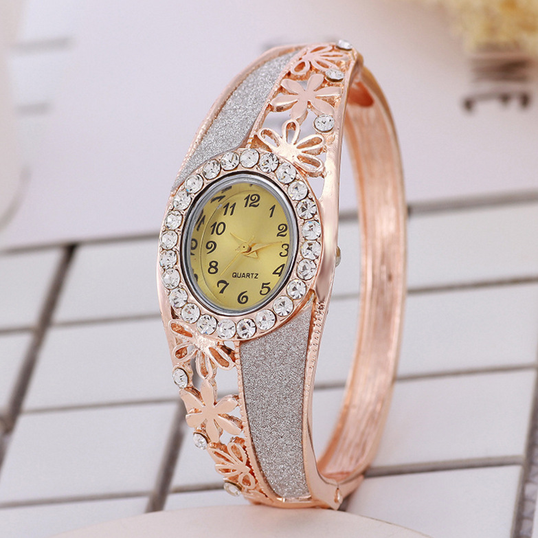 Fashion female student bracelet watch