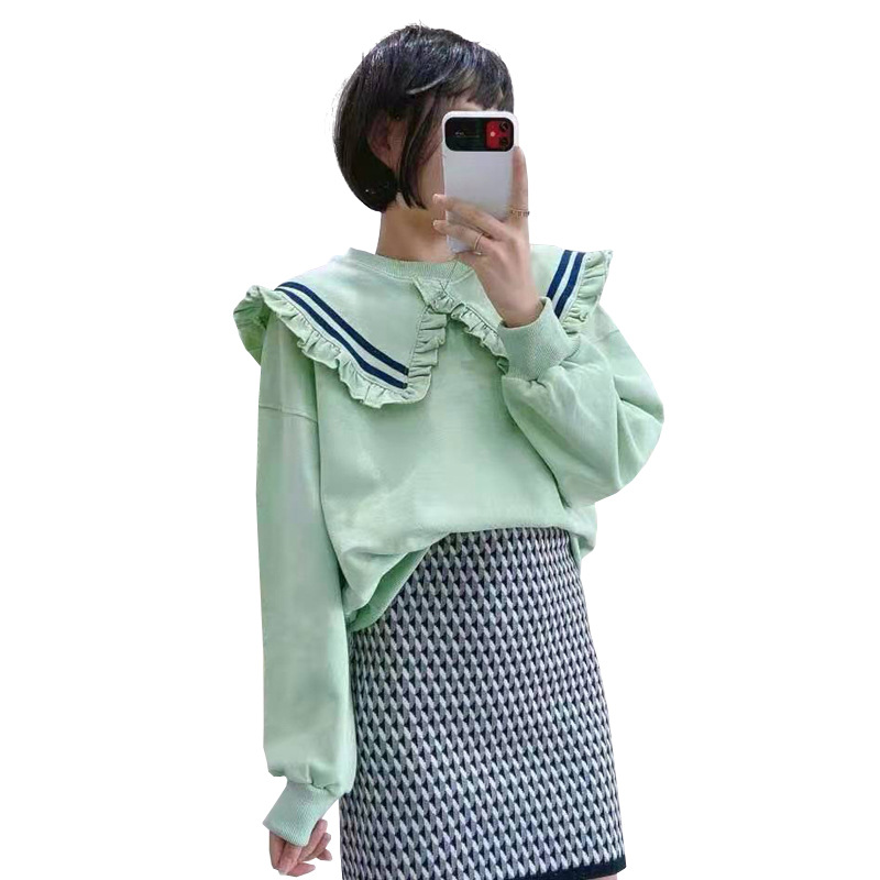 Petal collar wild round neck pullover