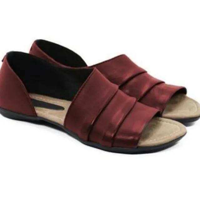 Comfortable hollow out flat women Red - Shop at LoveMi