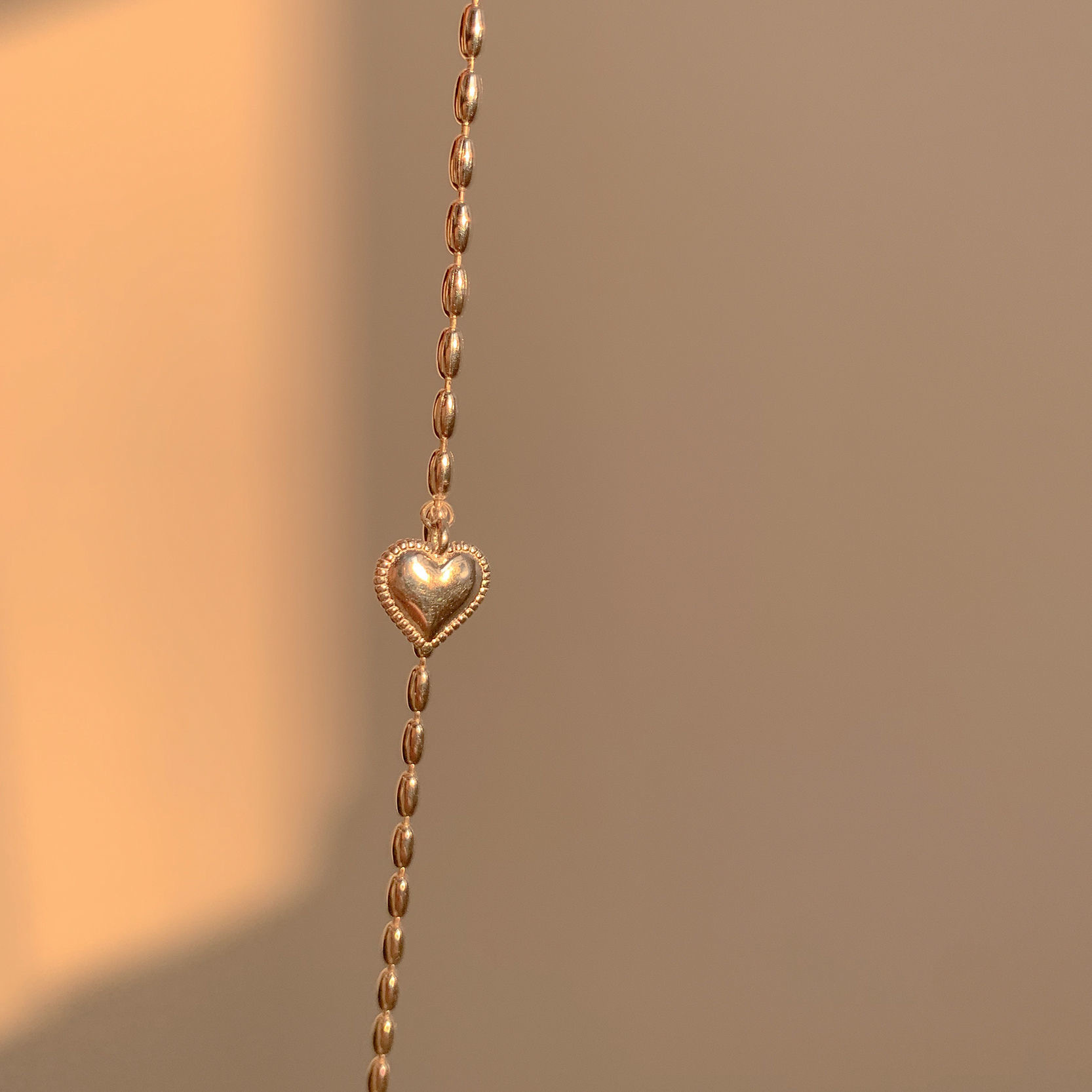 A small number of retro sweet peach heart string