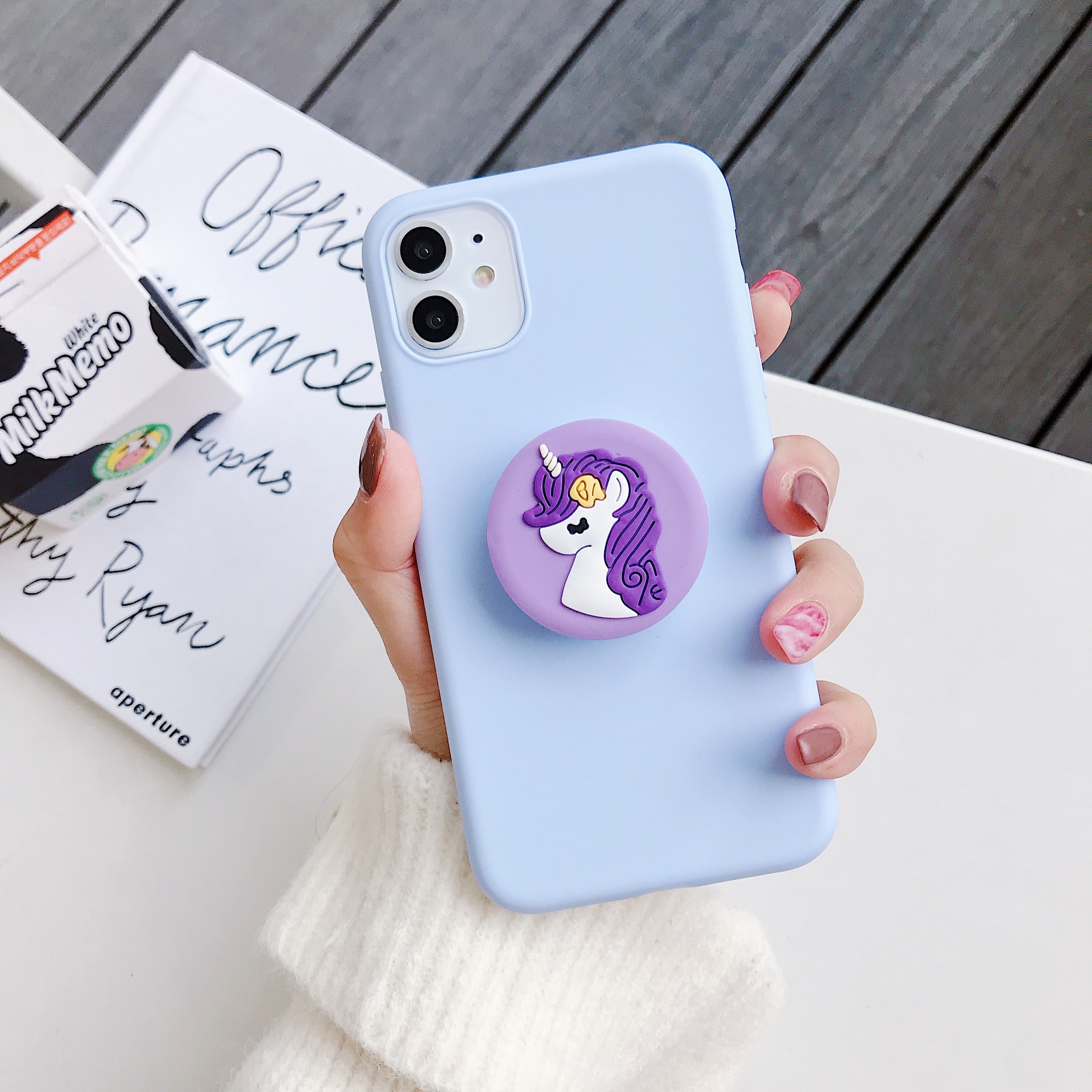 Bracket shell cartoon anti-fall mobile phone case - Image 3