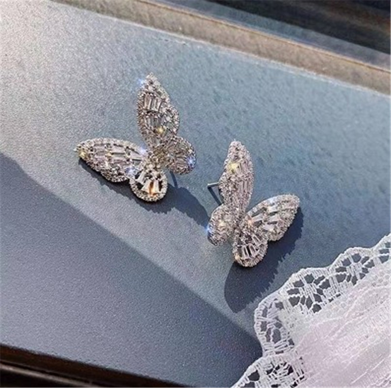 Temperament butterfly earrings