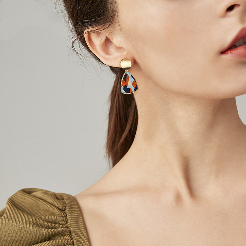 Simple long earrings