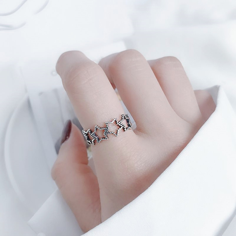 Hollow five-pointed star Thai silver ring