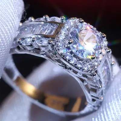 Fashion engagement square ring