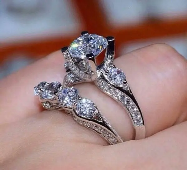 Wedding ladies zircon ring