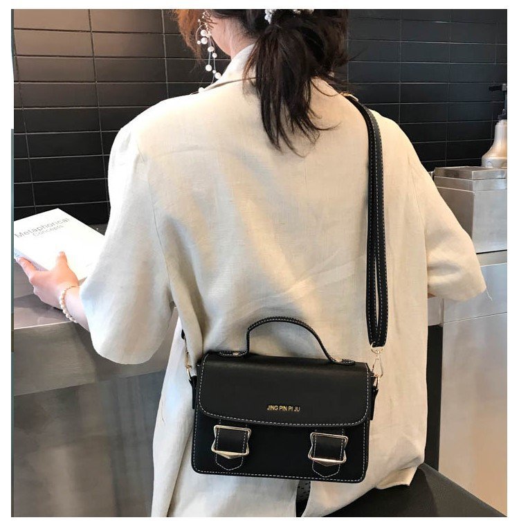 Portable small square bag Black - Shop at LoveMi