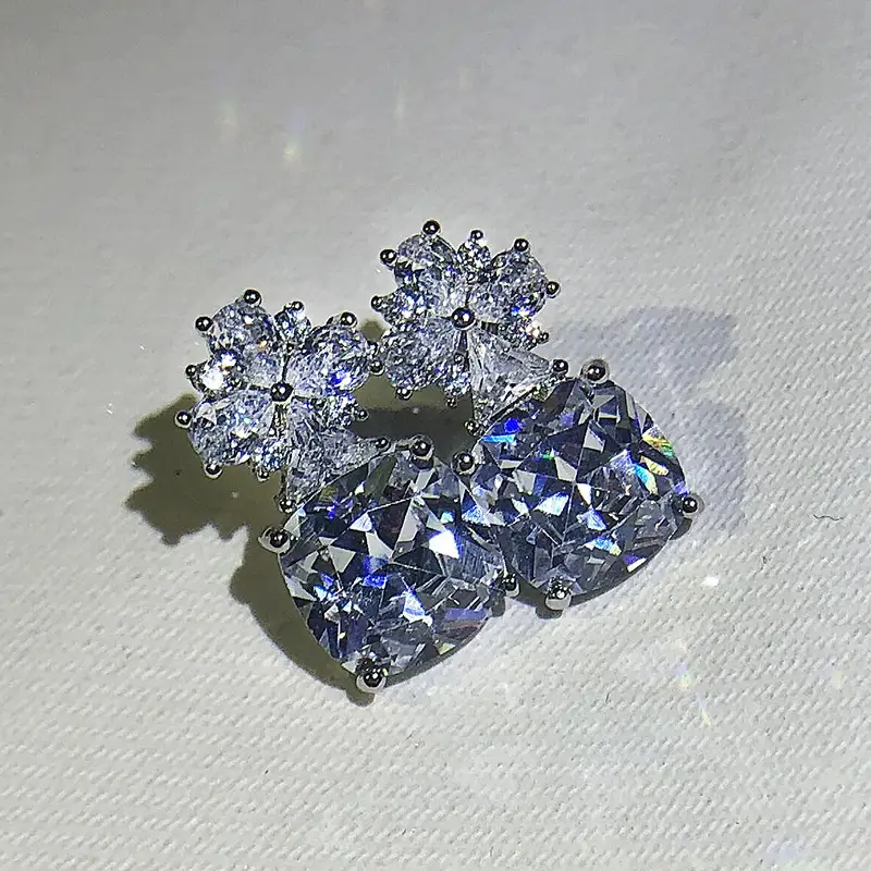 Shiny square zircon earrings