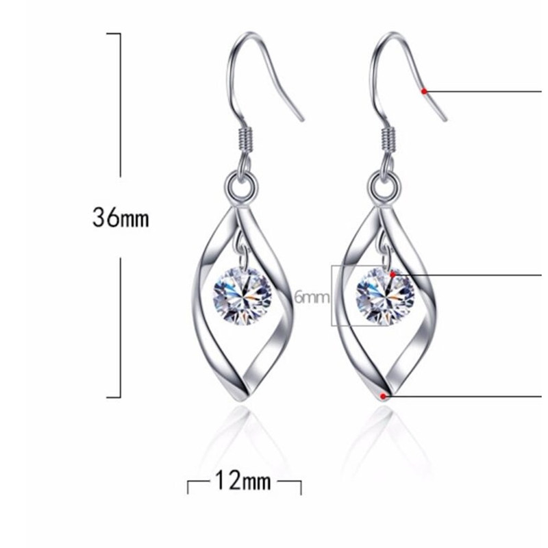 Fashion temperament earrings