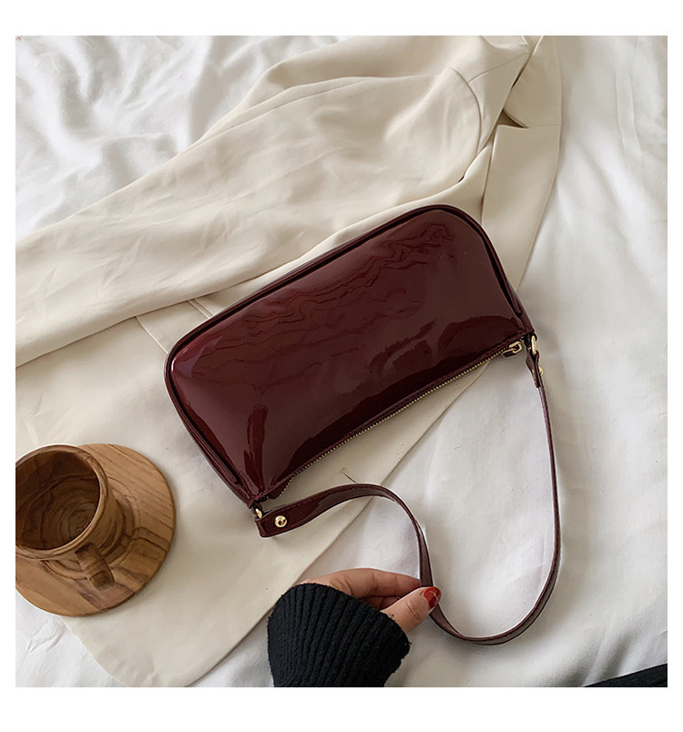 Oil wax leather small bag