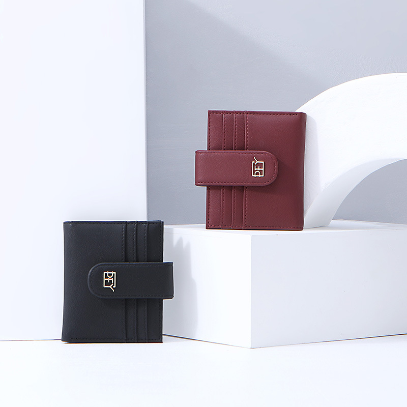 Women's short wallet