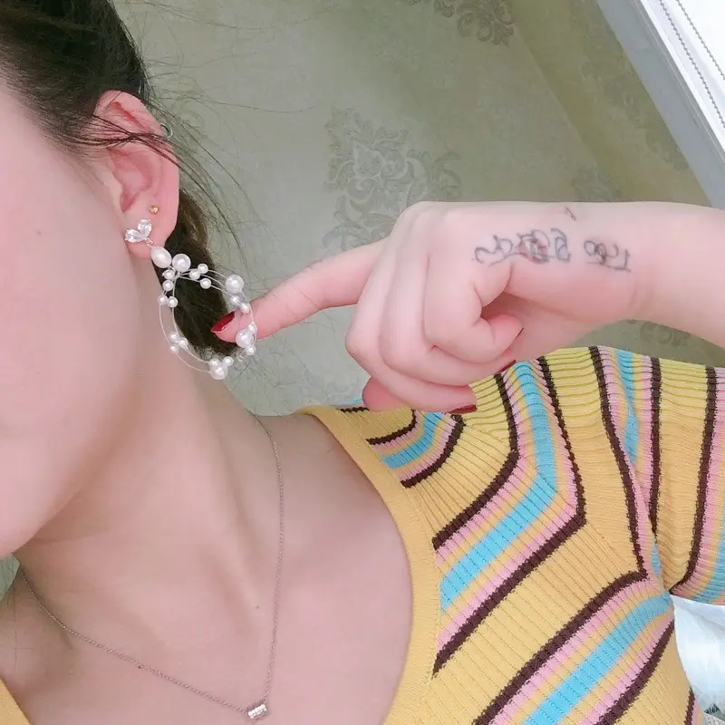 Women's Shaped Pearl Earrings