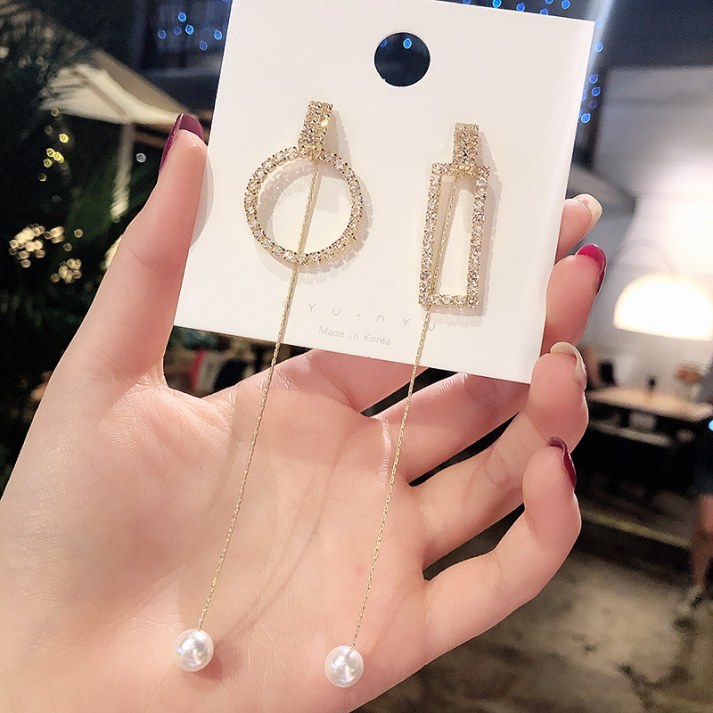 Women's Long Geometric Pearl Earrings