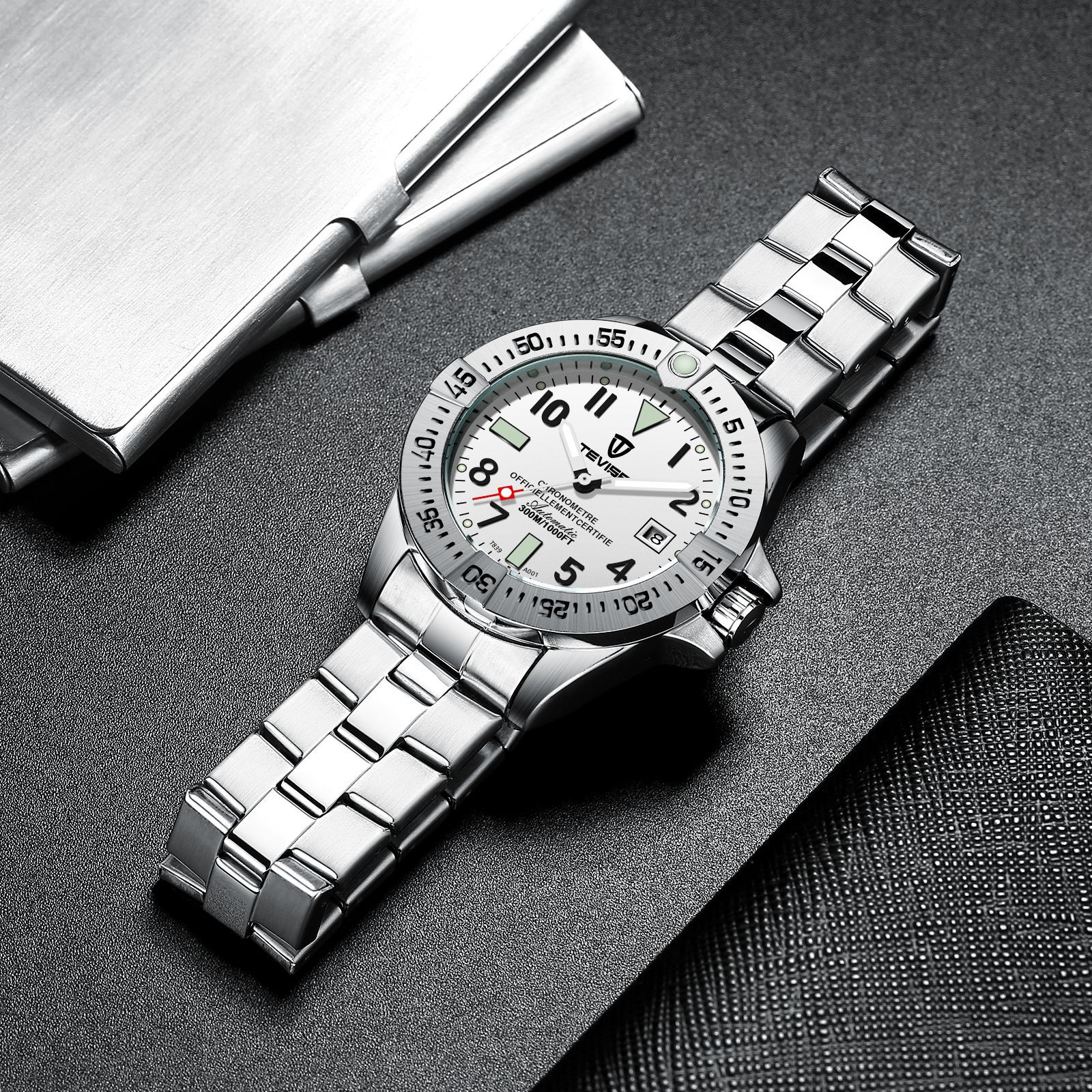 Waterproof sports watch