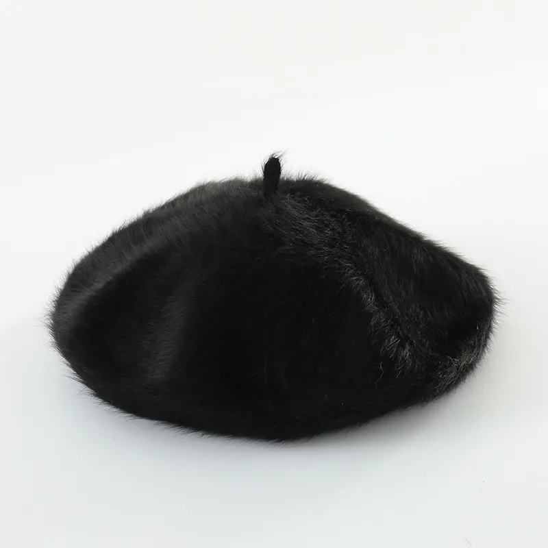 Solid color knitted plush beret - Black