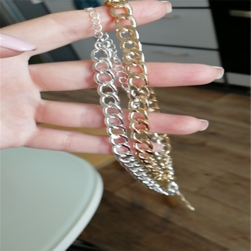 Simple wild clavicle naked chain