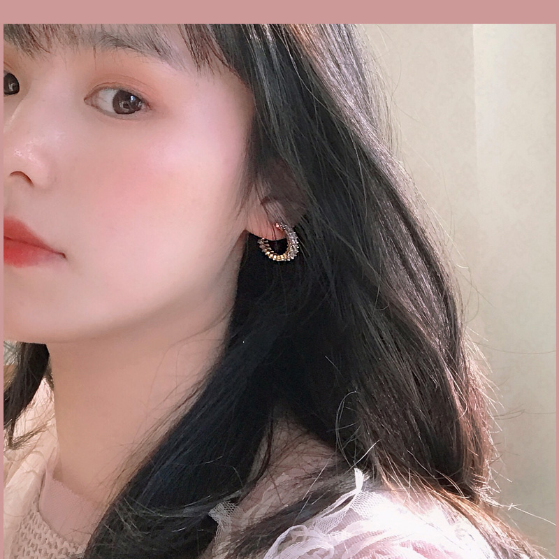 Gold plated stitching earrings