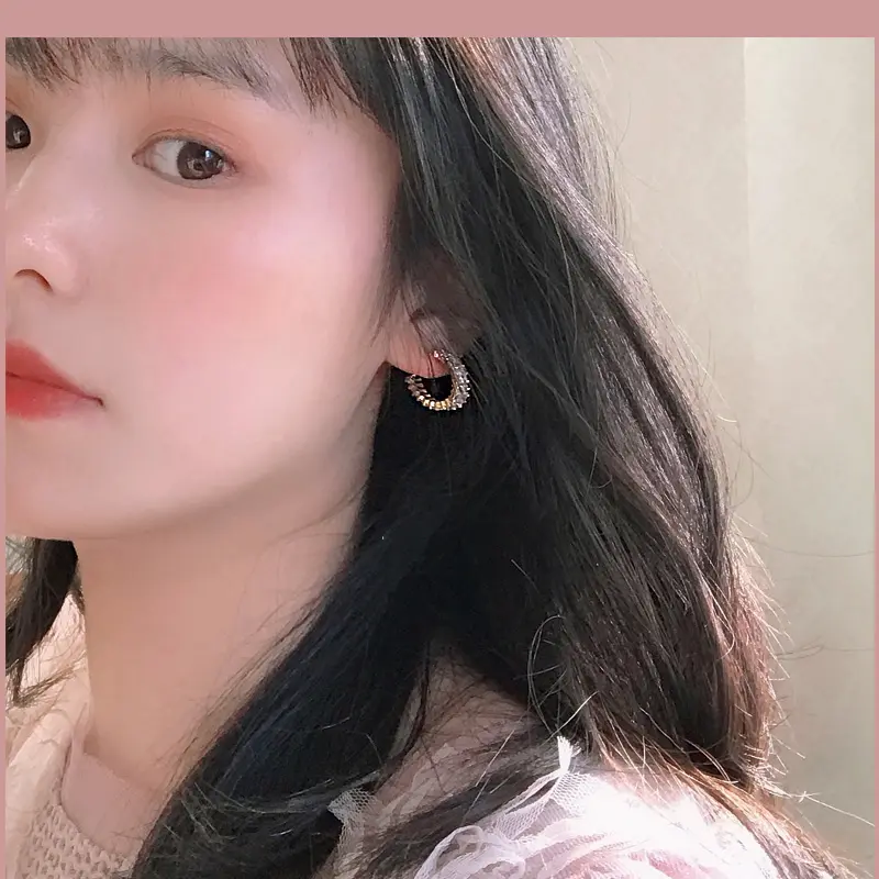 Gold plated stitching earrings