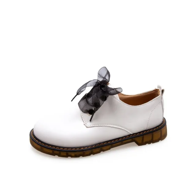 Women's shoes with flat shoes White - Shop at LoveMi