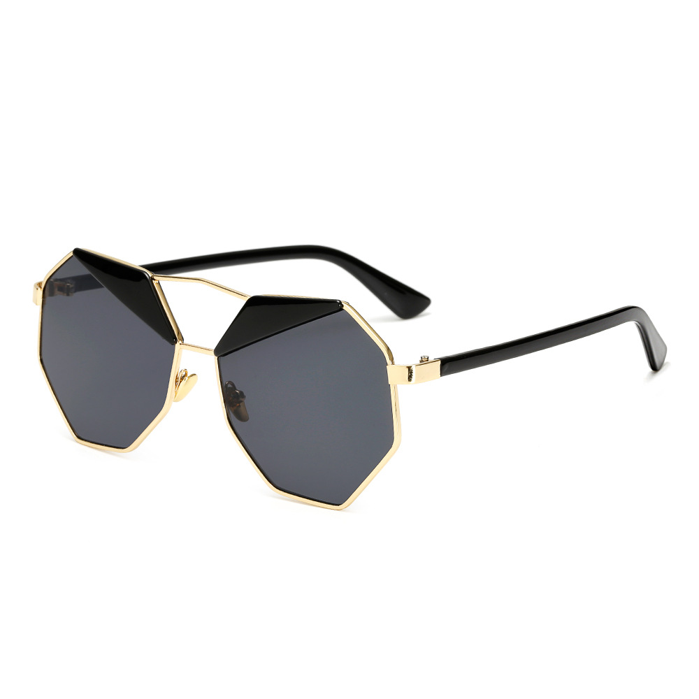 Title 1, Polygonal eyebrow sunglasses