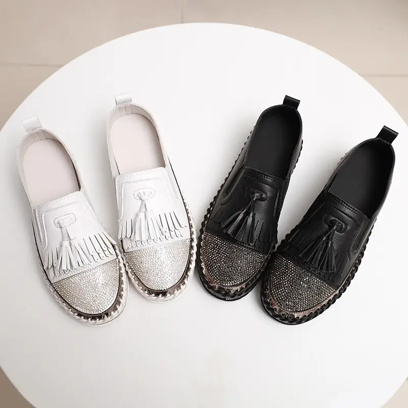Student board shoes with tassels