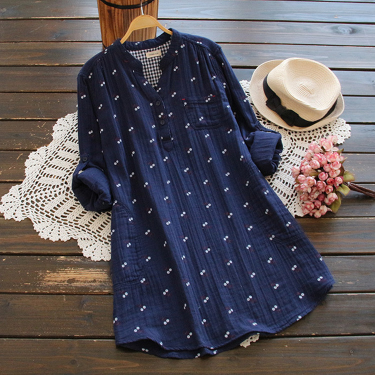 Long-sleeved cotton shirt