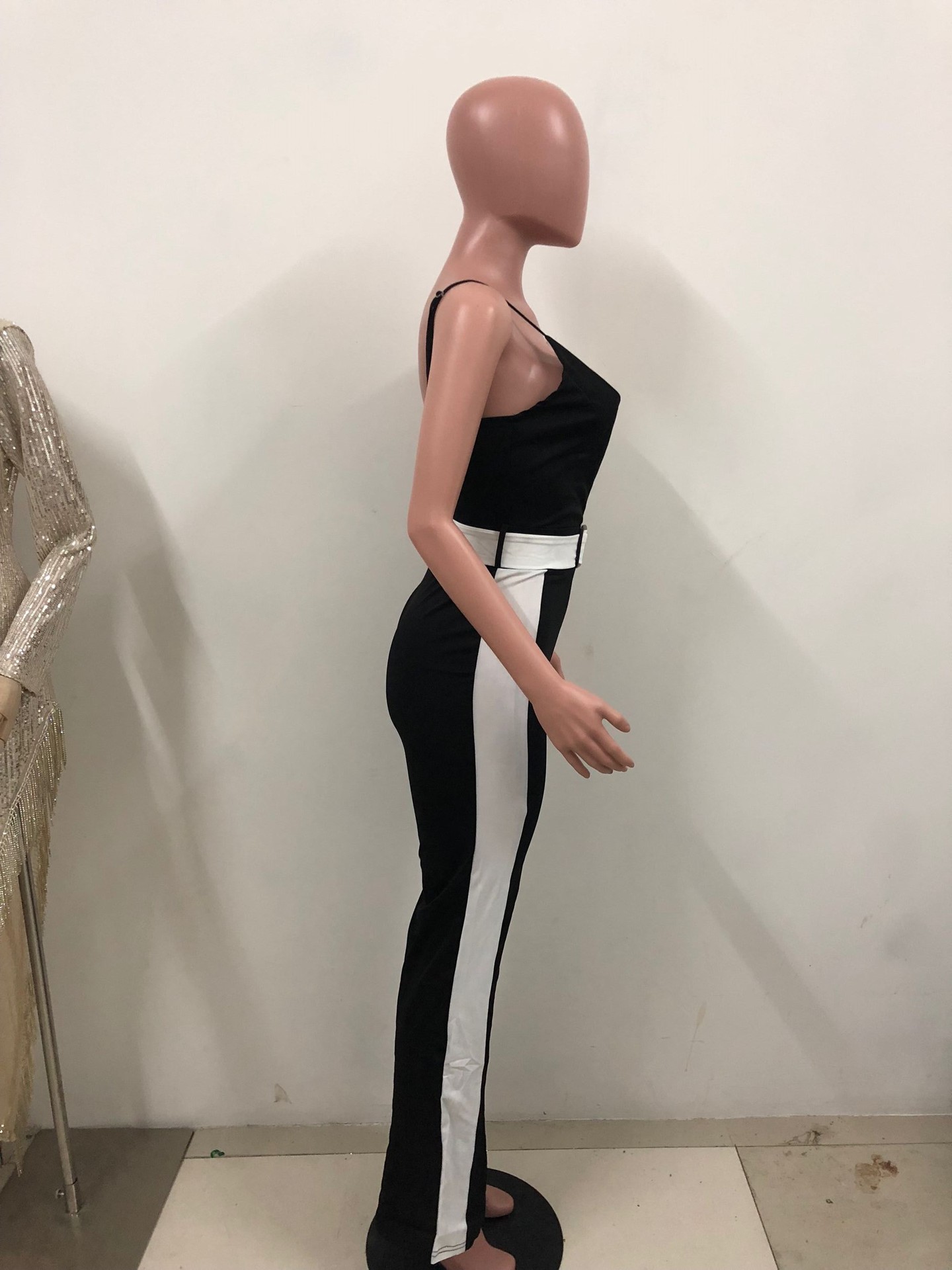 Red V-neck long strap