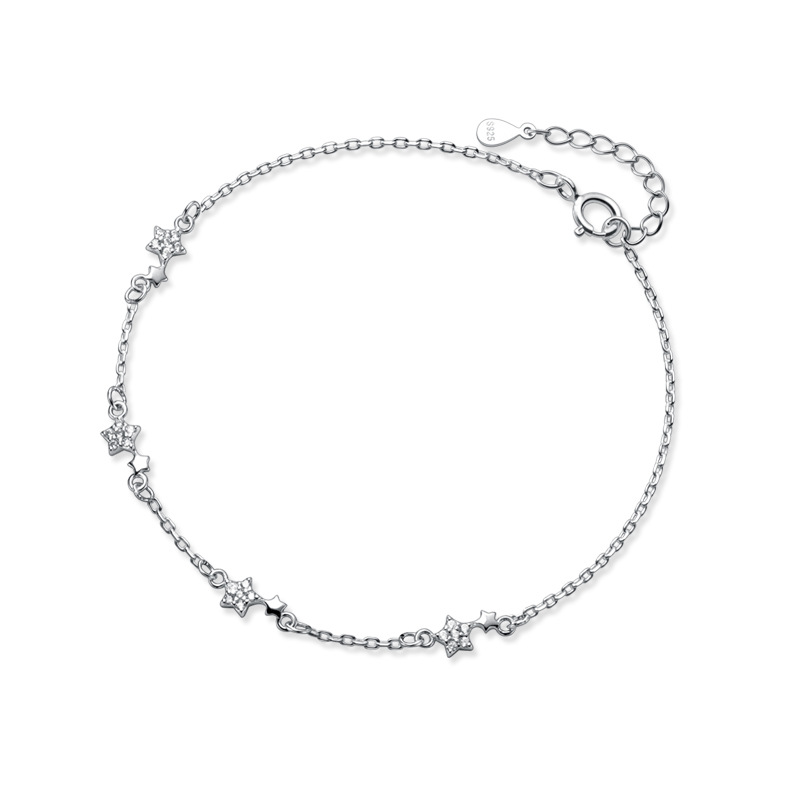 Petite five-pointed star diamond bracelet
