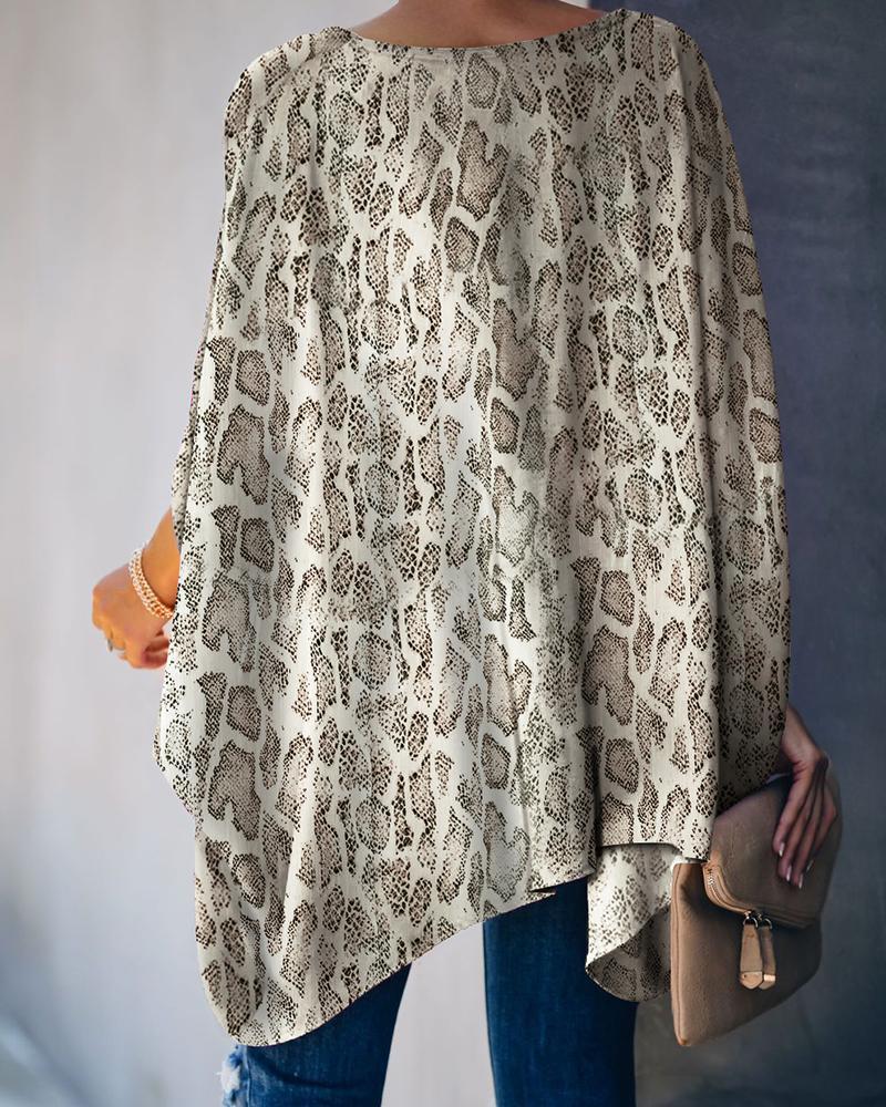 Snakeskin print bat sleeve casual shirt