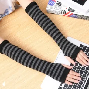 Sleeveless gloves with holes Black Grey - Shop at LoveMi