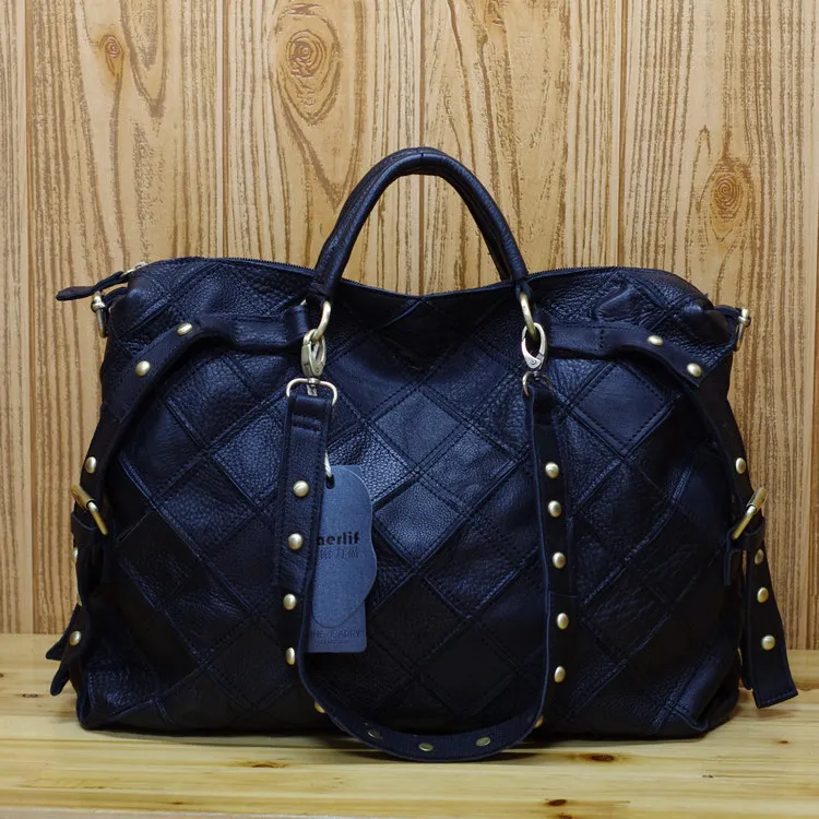 Portable one shoulder women's bag - Black