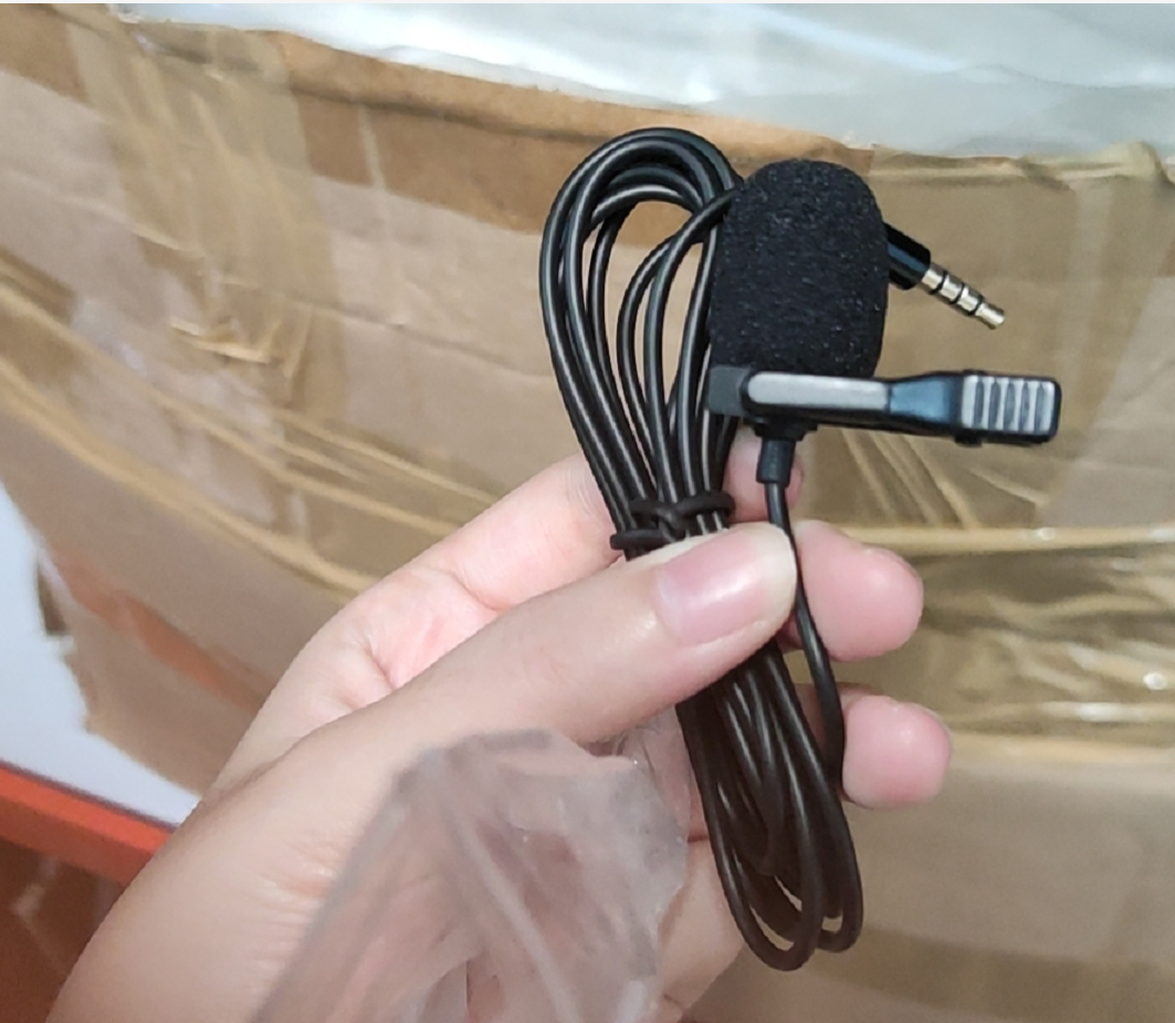 Omnidirectional lavalier mobile phone microphone