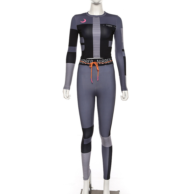 Solid color Mosaic sports suit