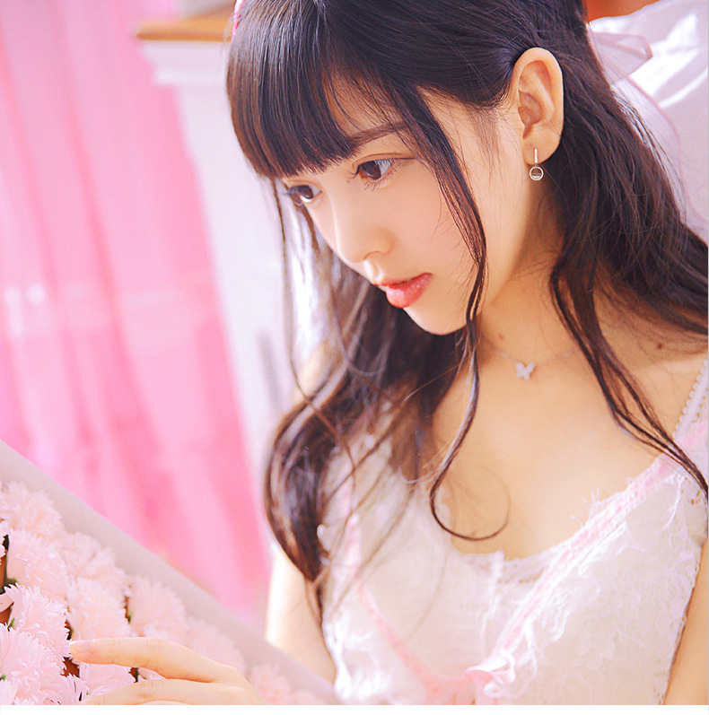 Geometric asymmetric earrings