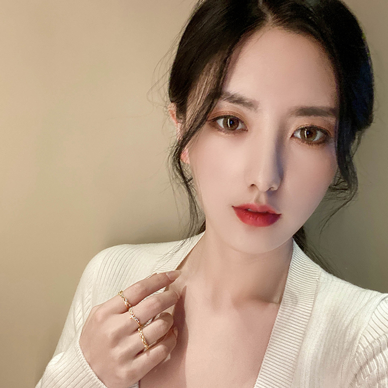 Temperament zircon pearl ring