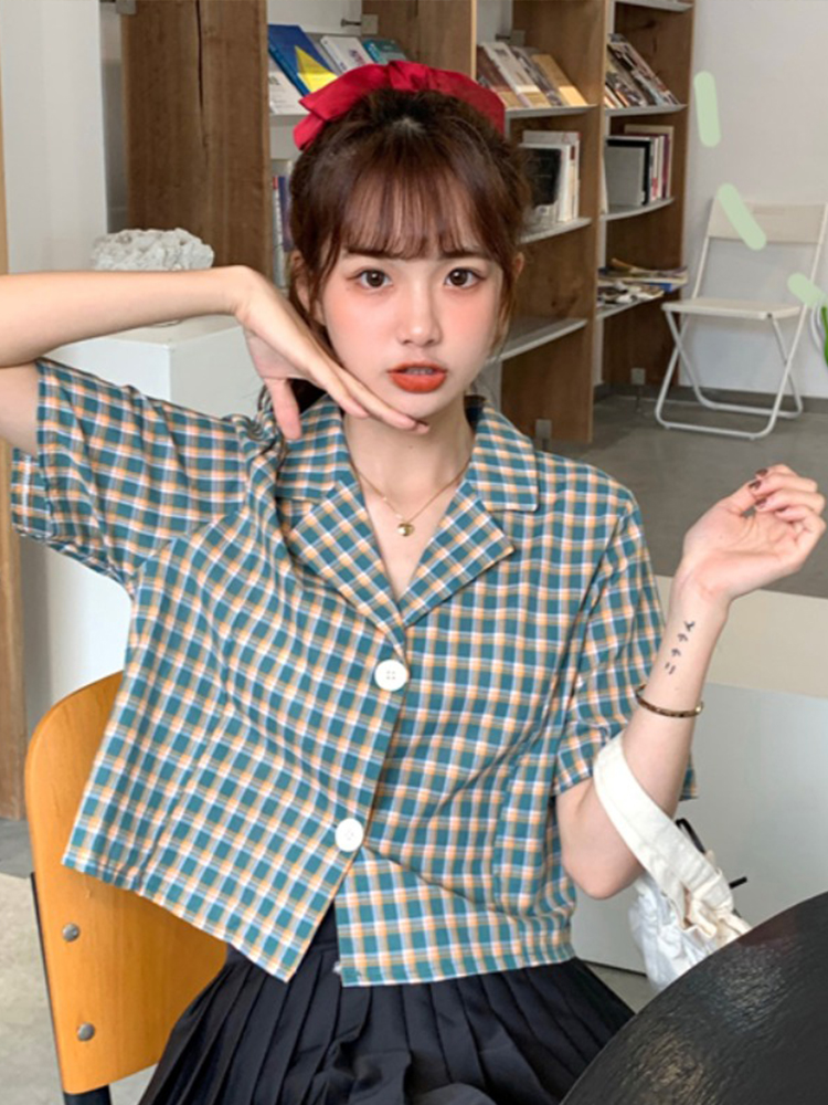 Short plaid shirt