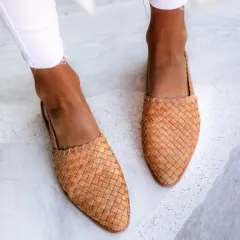 Pointed toe flat sandals - Apricot - View 1