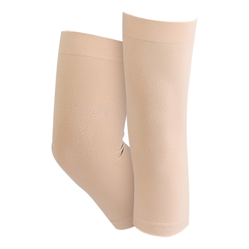 Warm knee protector for mountain biking