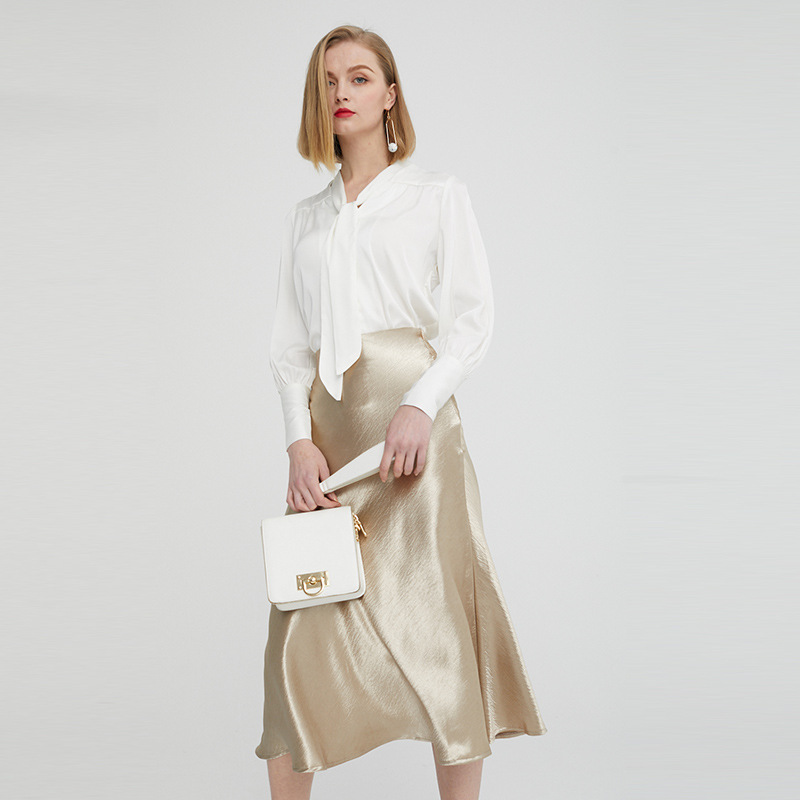 Medium-length A-line skirt texture skirt