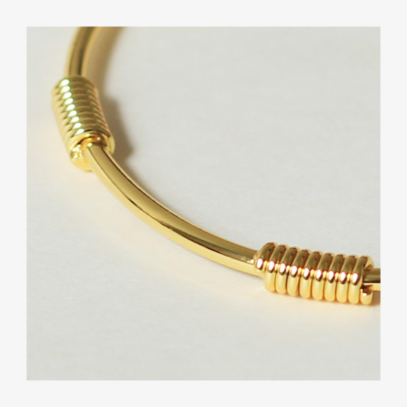 Minimalist knotted bracelet
